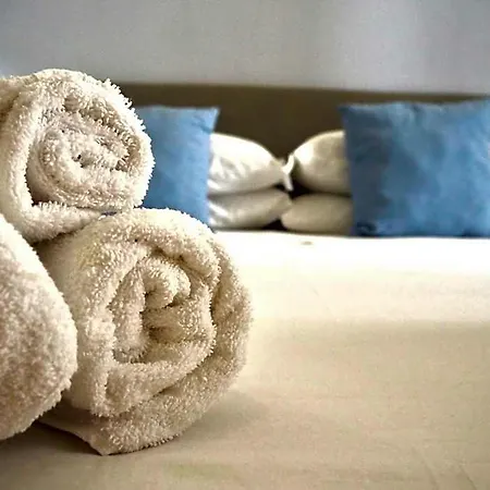 Bed & Breakfast Center Baby 4*